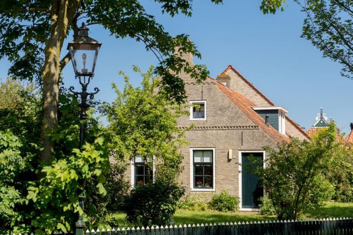 Bed & Breakfast/kamerverhuur - VVV Ameland