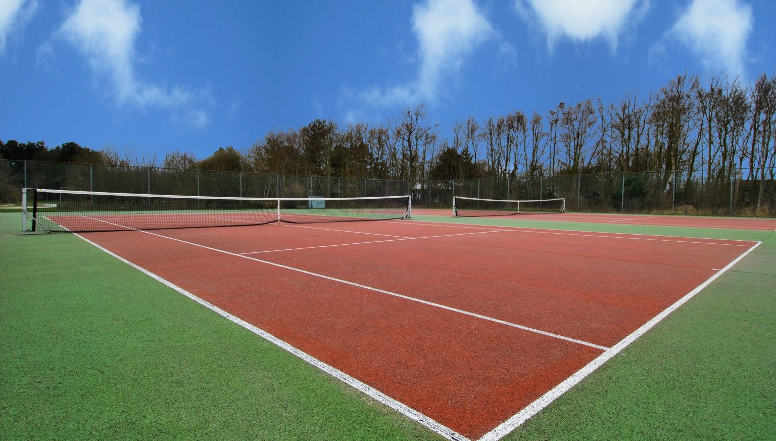 Tennisbaan Fletcher Resort-Hotel Amelander Kaap - VVV Ameland