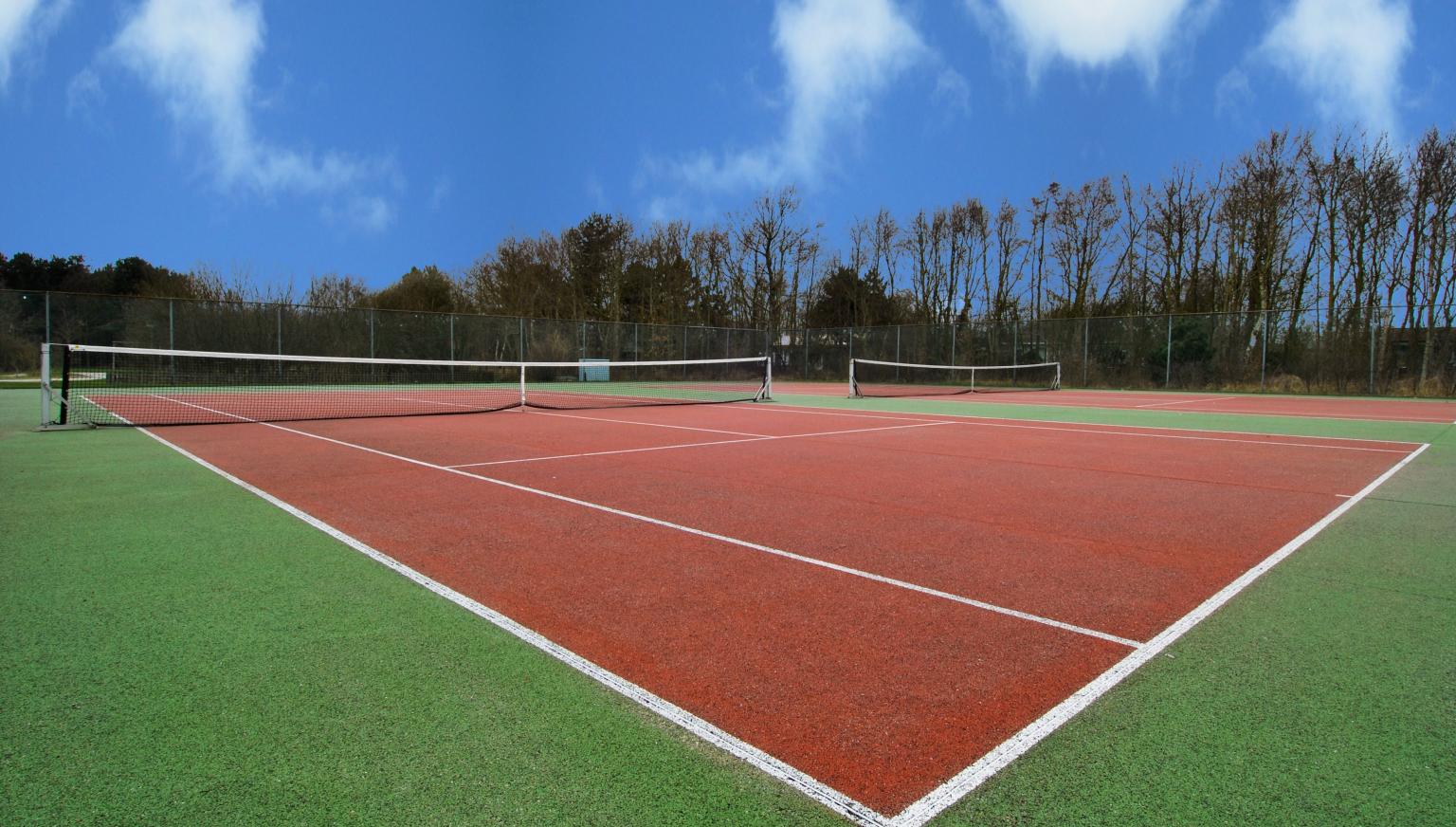 Tennis court Fletcher Resort-Hotel Amelander Kaap - Tourist Information 