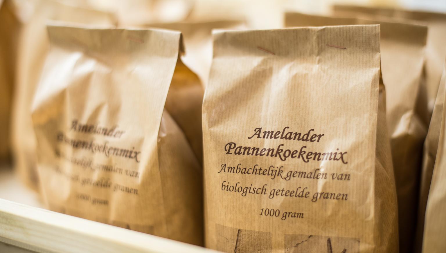 Amelander Pannenkoekenmix Volkoren - Webshop VVV Ameland