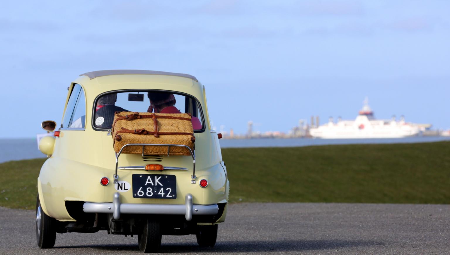 Parken in Holwert (Holwerd) - VVV Ameland