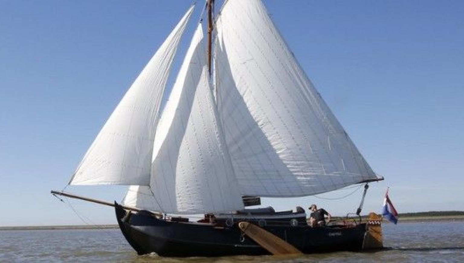 Zeilen op de Waddenzee met platbodem Lutje Wad - VVV Ameland