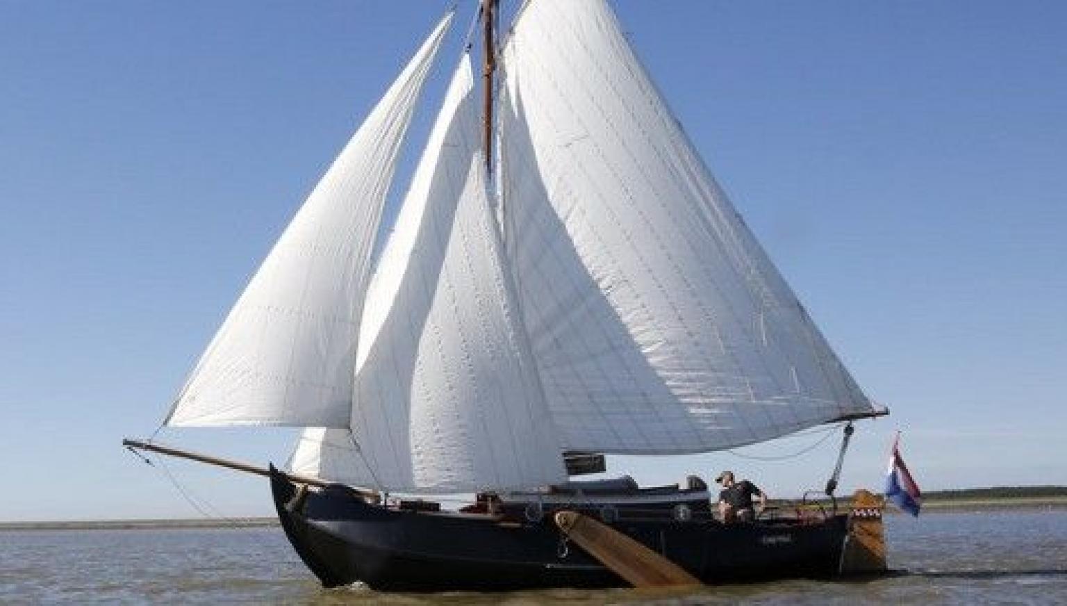 Zeilen op de Waddenzee met platbodem Lutje Wad - VVV Ameland